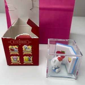 Hello Kitty Big Apple Workshop Series Blind Box (Big Food Guide Book Mini Box)